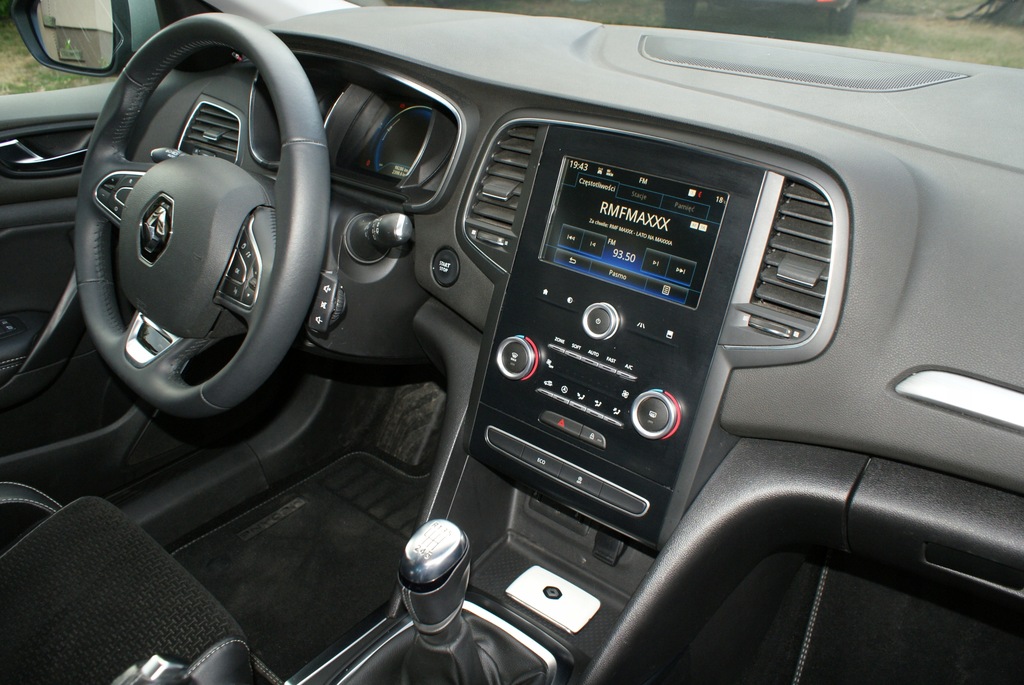 MEGANE IV DESKA ROZDZIELCZA KONSOLA PASY AIR BAG