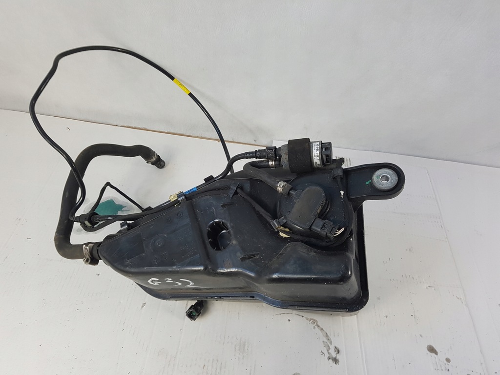 ZBIORNIK PASYWNY SCR ADBLUE BMW G30 G32 7381415