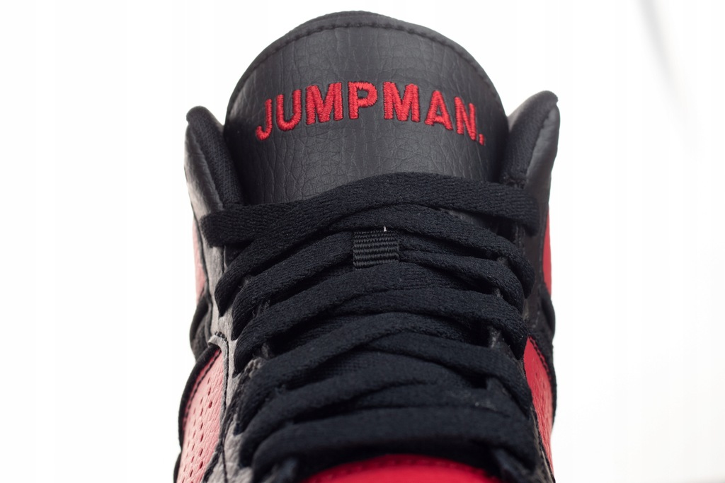 BUTY DZIECIĘCE JORDAN ACCESS PS AV7942 006 R-29,5