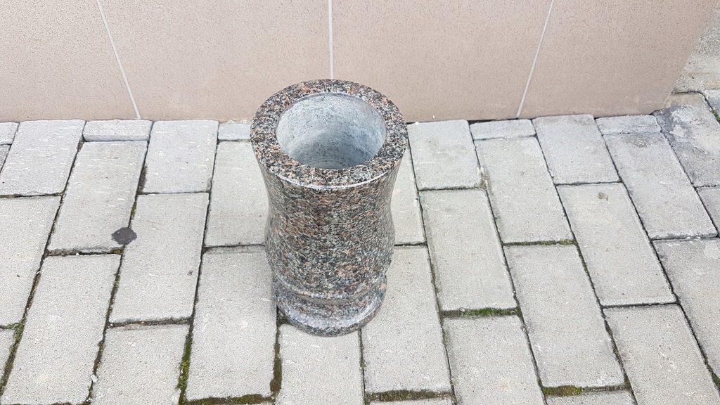 Wazon granitowy Royal mahogany na grob pomnik - 8548099660 - oficjalne