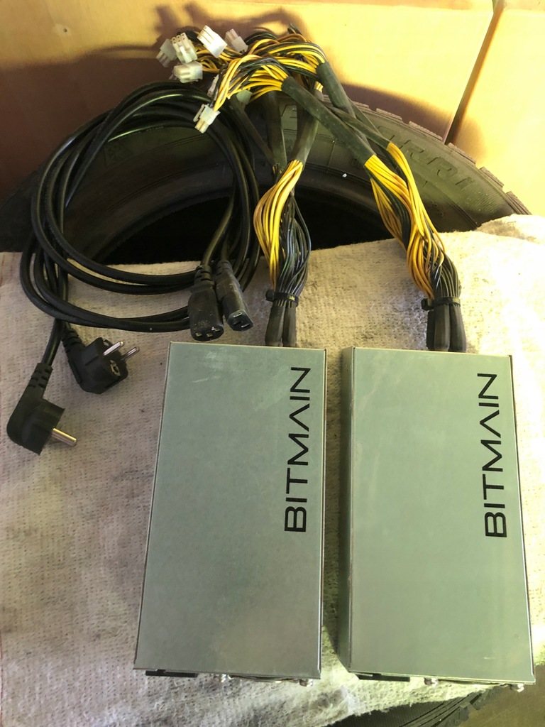 2 zasilacze bitmain 1600 watt