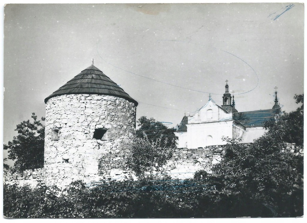 Mstów, Zespół klasztorny kanoników regularnych