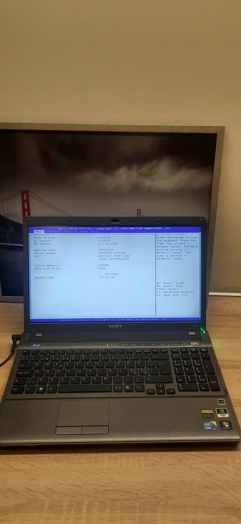 Sony Vaio PCG 81112M i7/4Gb/Nvidia Full HD 16,4