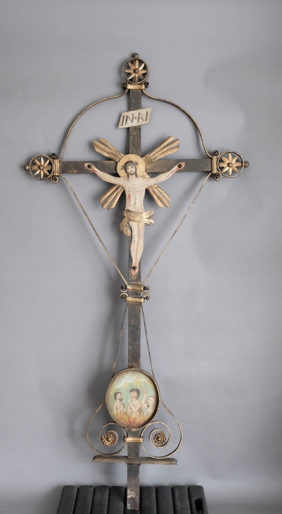 Duży, kuty krzyż do kapliczki, XIX wiek. 126 cm.