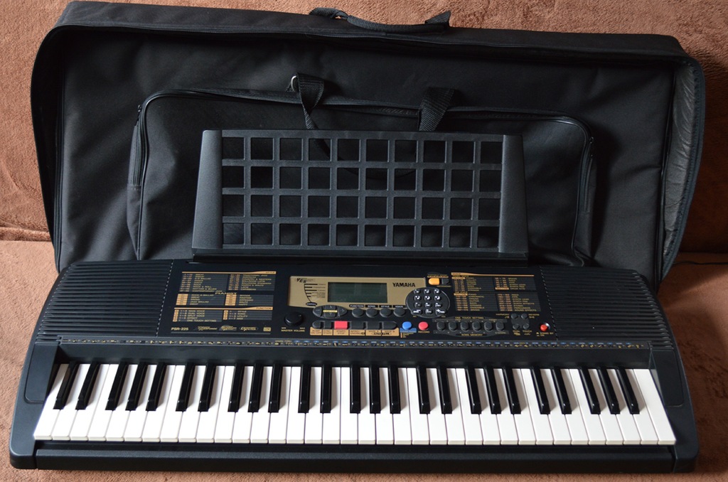 KEYBOARD YAMAHA PSR 225 + pokrowiec - stan b.dobry