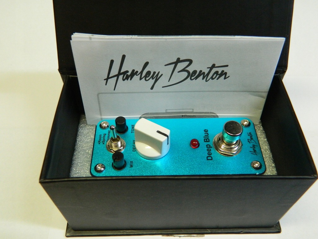 Harley Benton Deep Blue reverb pogłos gitarowy