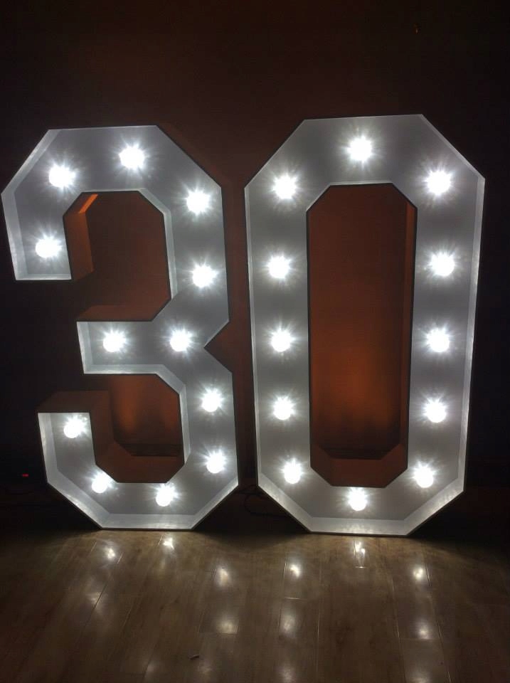 30 trzydzieści LED świecące cyfry 150 cm HIT 2018