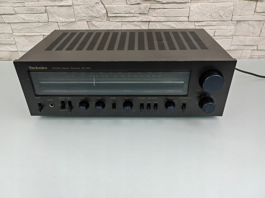 Technics SA-303 AM/FM Stereo Receiver (1980-82) - 13567073003 ...