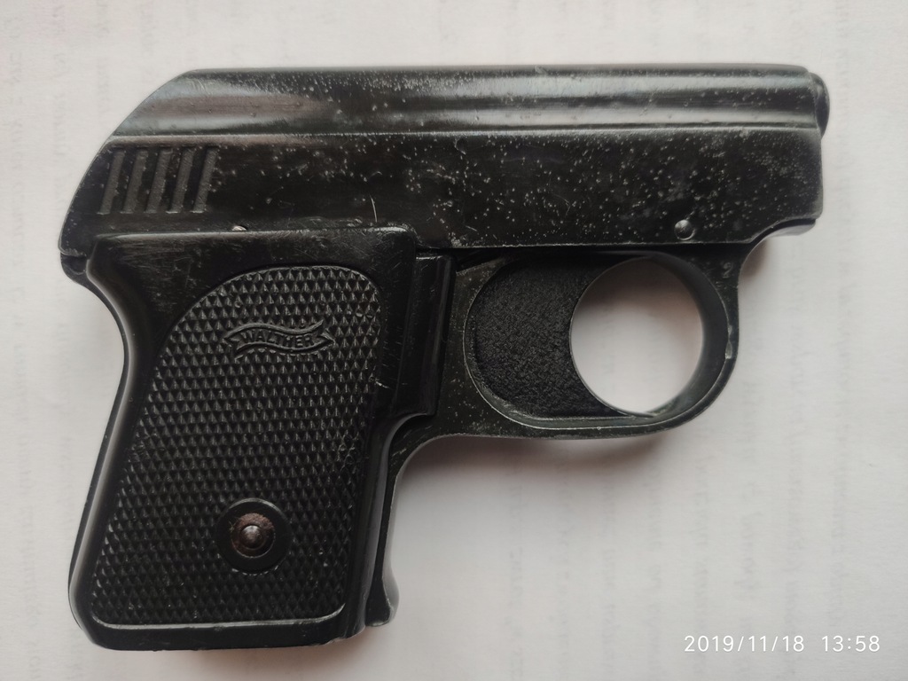 Pistolet hukowy WALTHER U.P. mod.1 cal. 6mm short
