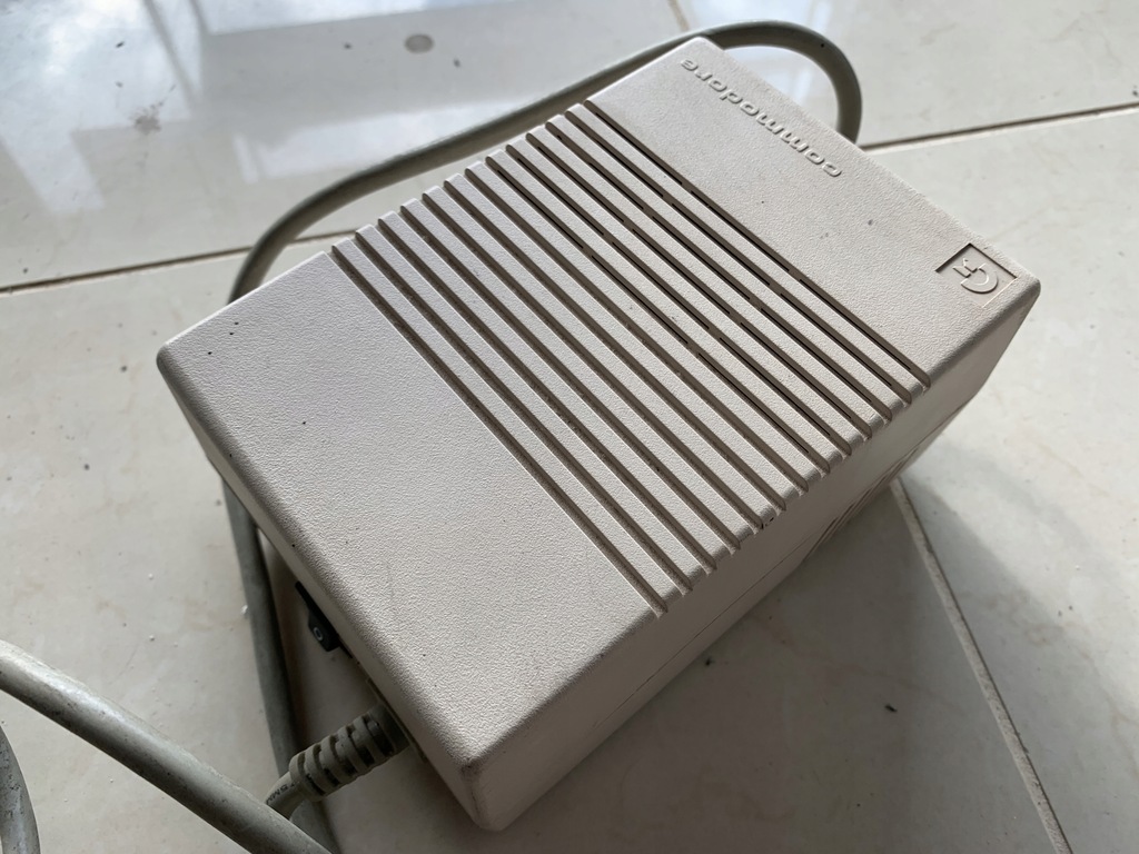 Zasilacz Commodore AMIGA