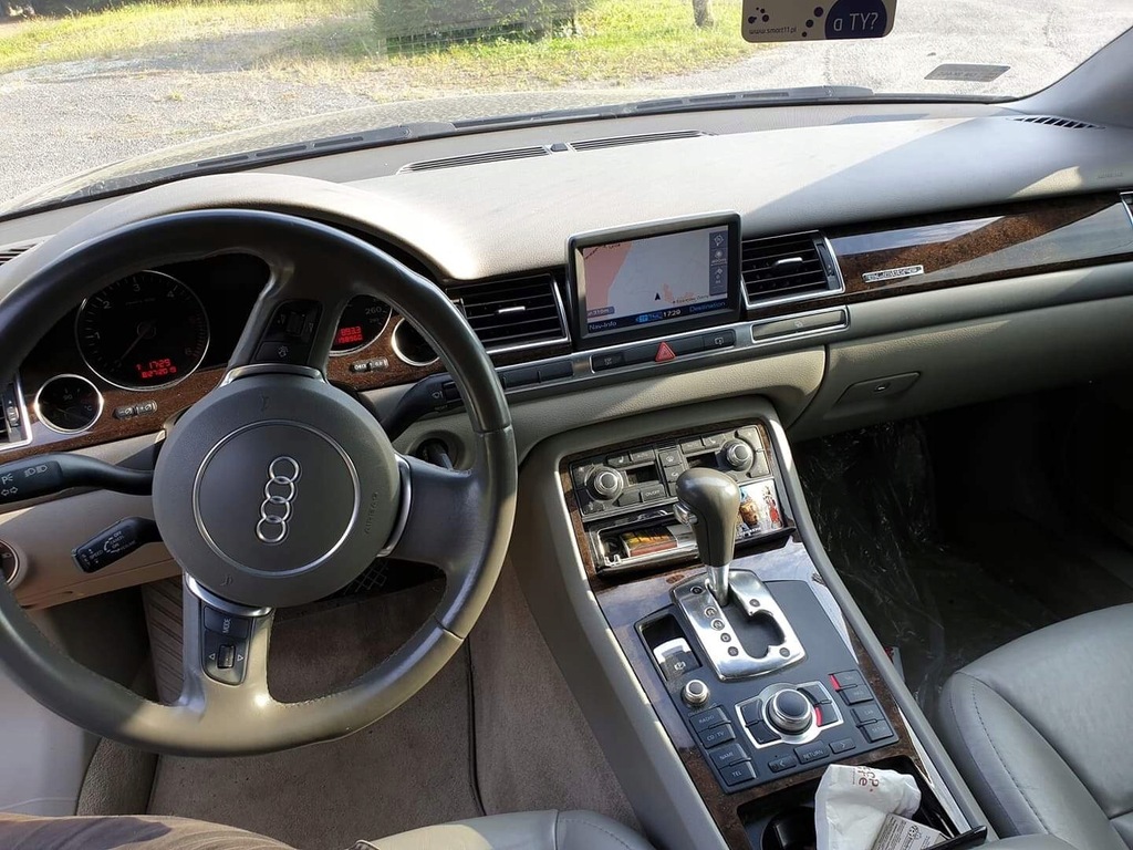 Audi A8 D3 stan idealny