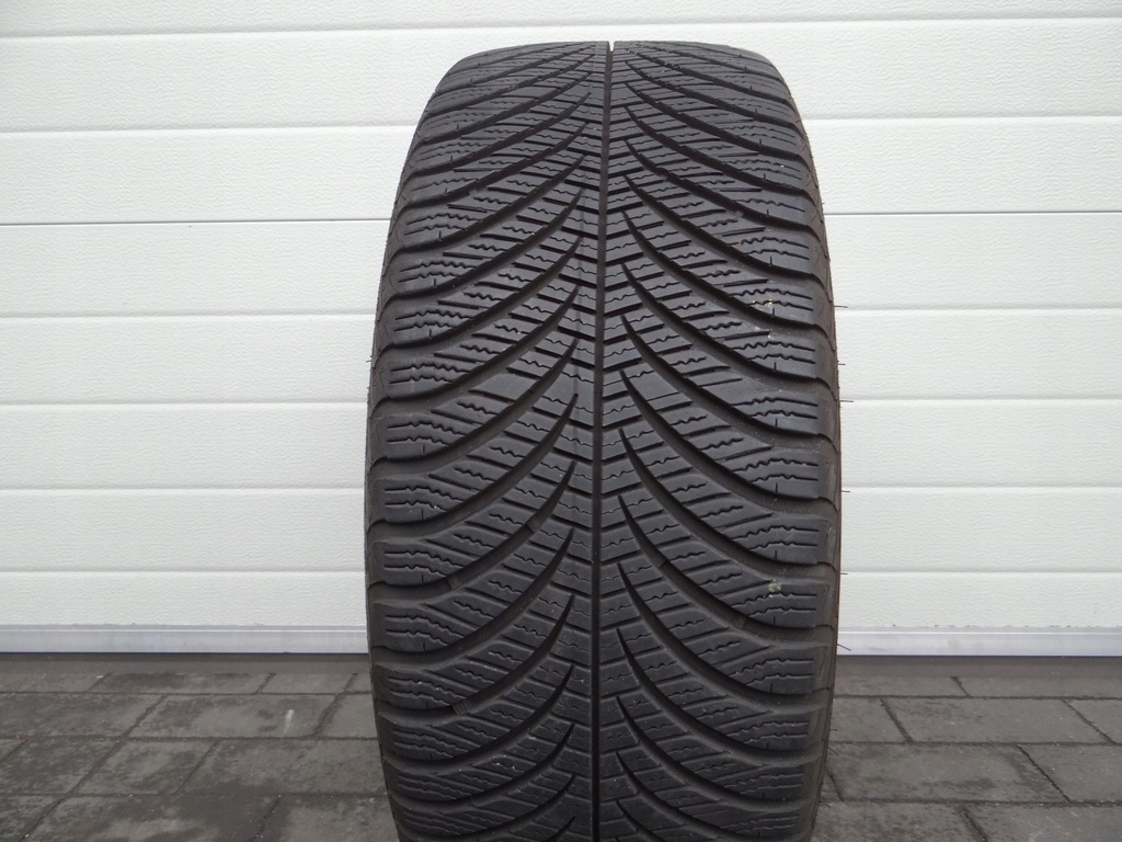 Goodyear Vector 4Seasons GEN-2 225/45/17