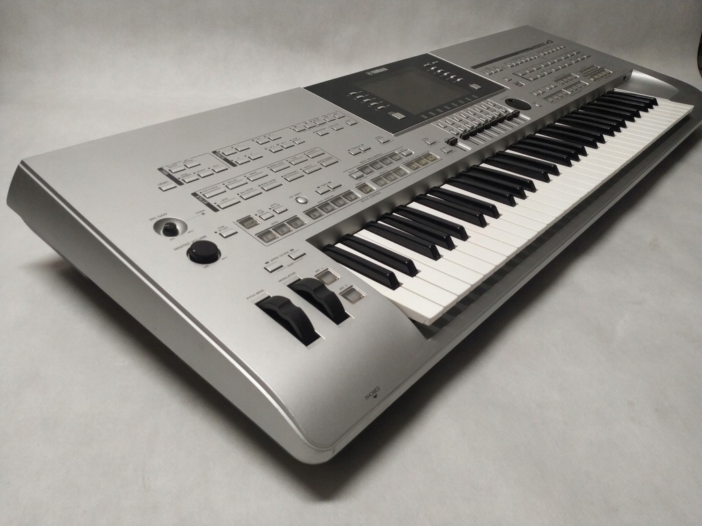 YAMAHA TYROS 4