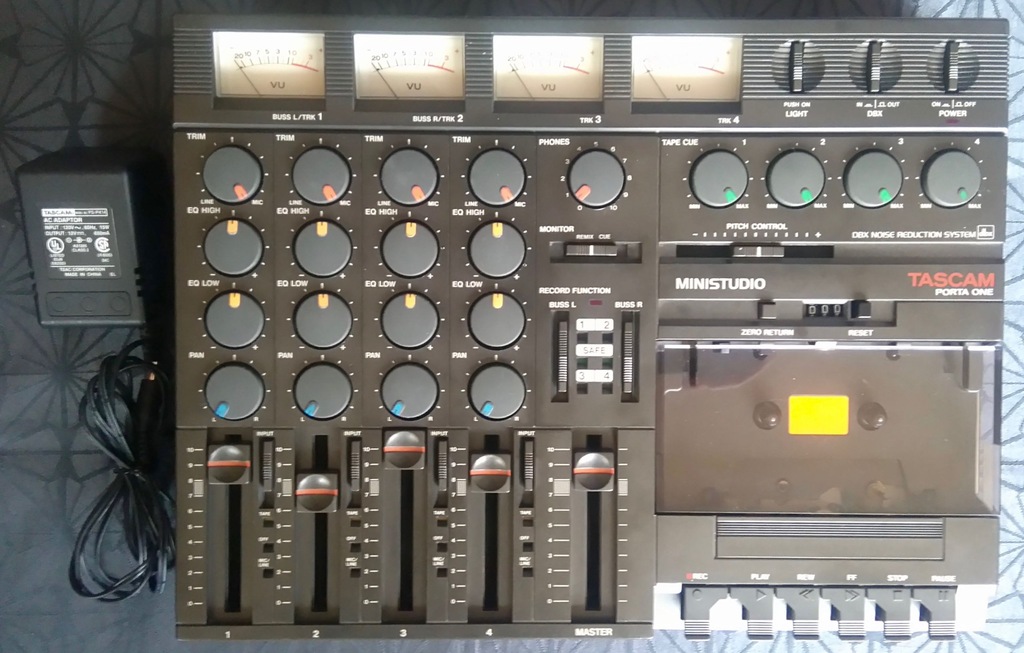 Tascam Porta One ministudio stan super 8926236160 oficjalne