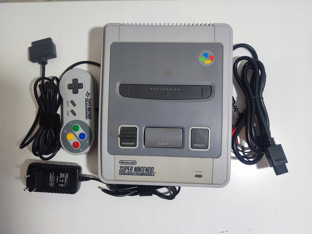Konsola Super Nintendo Entertainment System - SNES Zestaw