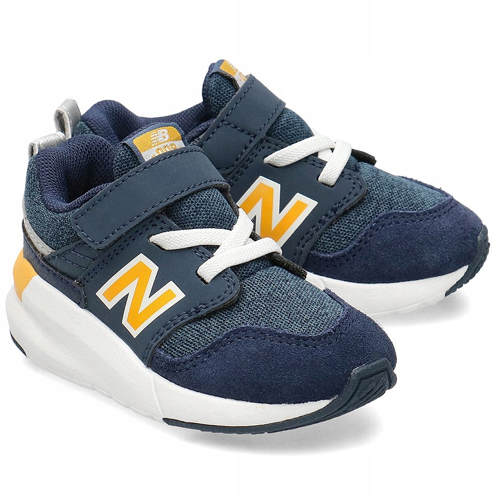 New Balance Granatowe Sneakersy Dziecięce R.21