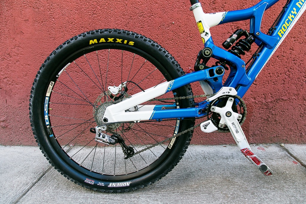 Downhill Rocky Mountain Flatline Pro - 8024108491