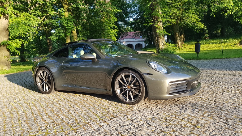 PORSCHE 911 Carrera 4s 992 2019 salon PL cesja