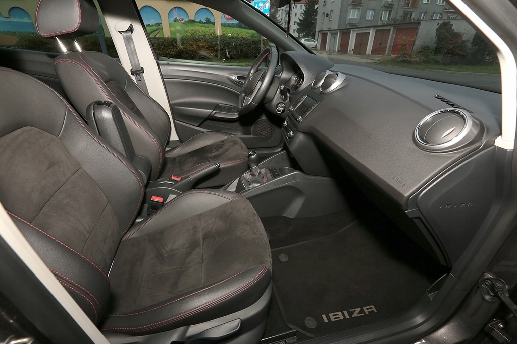 Купить Seat Ibiza FR 1.4 TDI 105 HP XENON LED CameraSkora: отзывы, фото, характеристики в интерне-магазине Aredi.ru