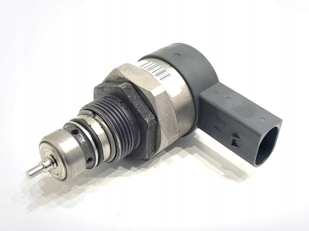 REGULATOR CIŚNIENIA PALIWA VW GOLF VII 057130764AB 2.0 150KM ZAWÓR