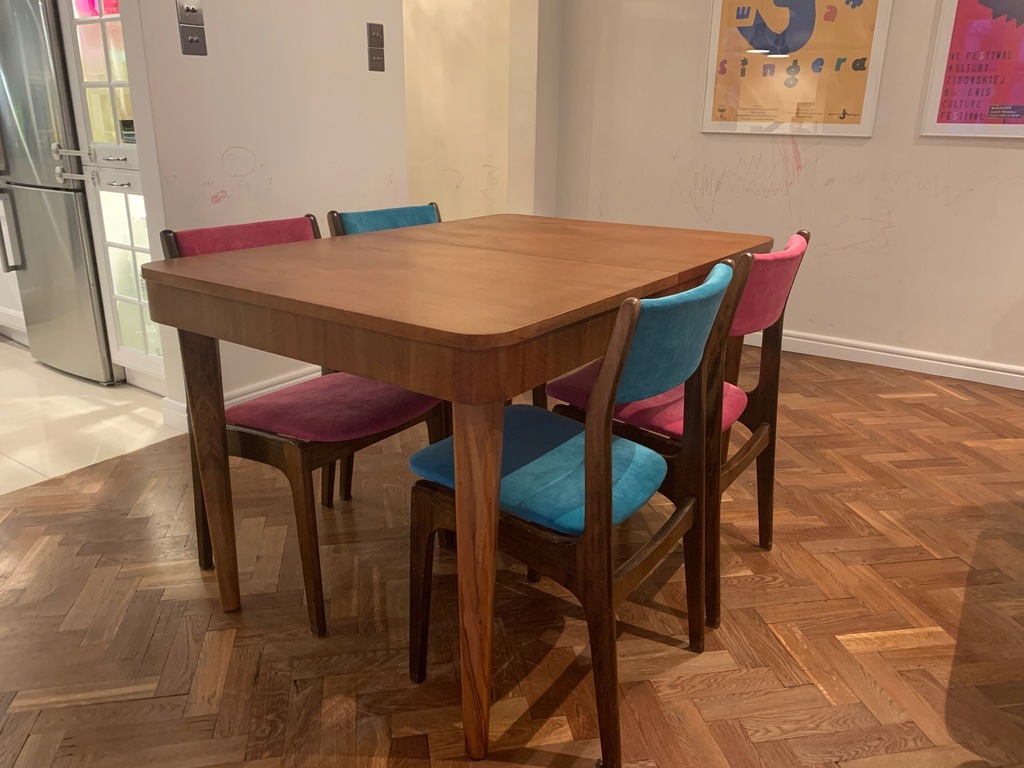 Stół + 4 krzesła - Halabala, po renowacji, idealny