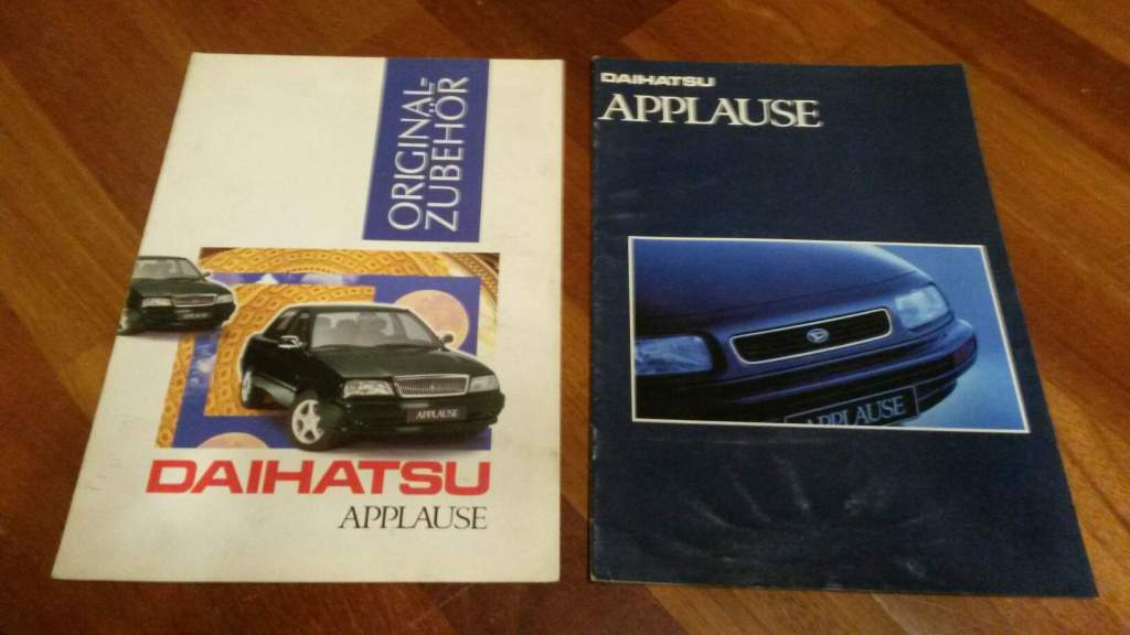 PROSPEKT DAIHATSU APPLAUSE + DODATKI