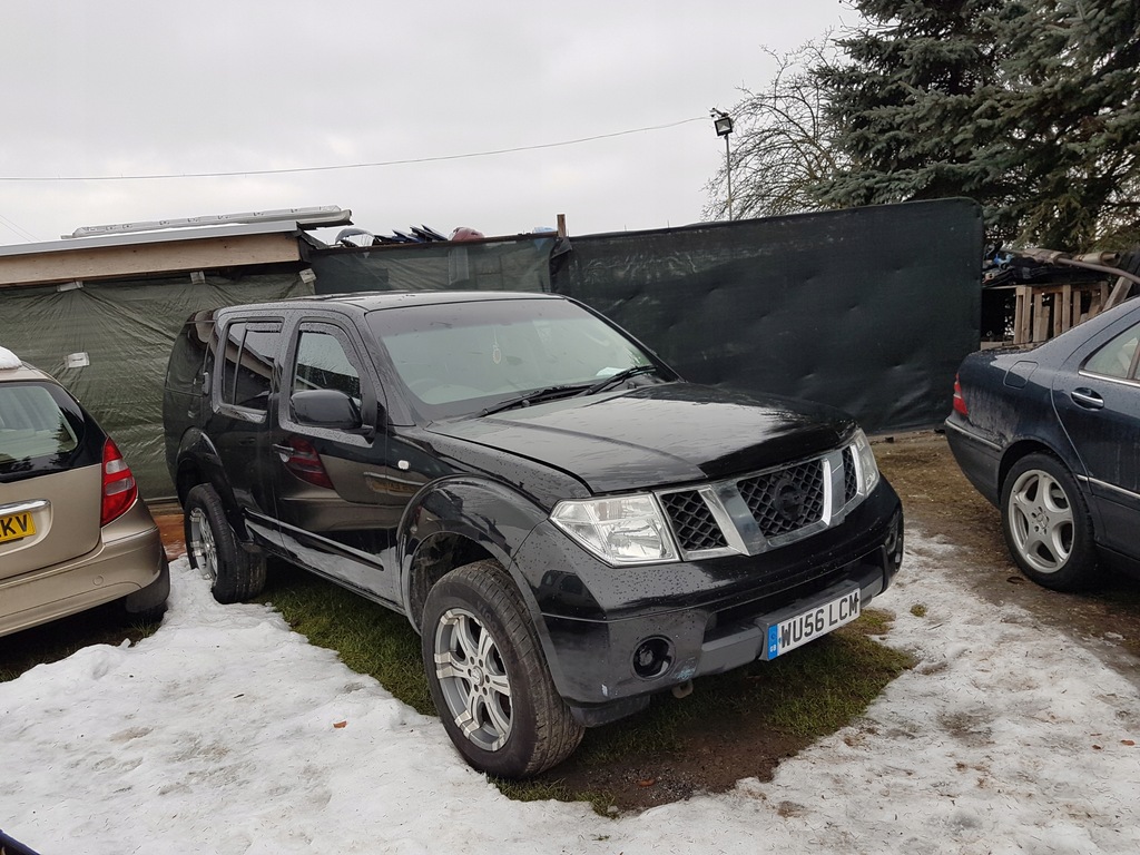 NISSAN PATHFINDER 2.5 DCI 2006 manual 8105823324