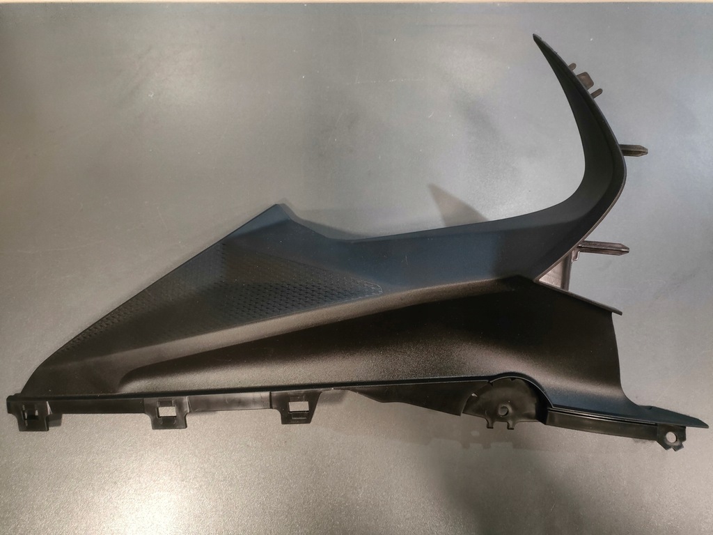 Obudowa boczna górna prawa BMW S1000RR K67 8569788 OE