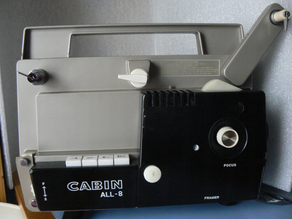 Projektor filmowy 8mm i Super 8mm - CABIN