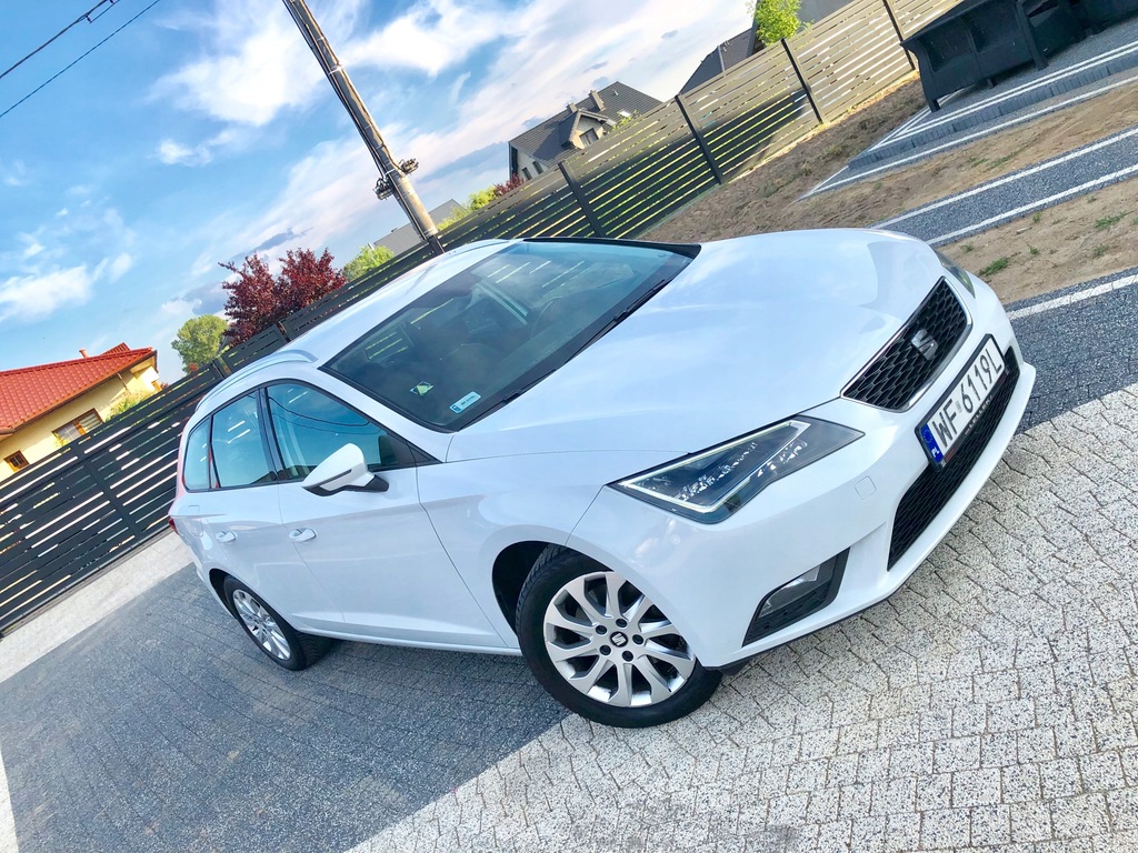 Купить ШОУ-РУМ PL LEON TDI 150KM FULL LEDx2 ALU PEARL WHITE: отзывы, фото, характеристики в интерне-магазине Aredi.ru