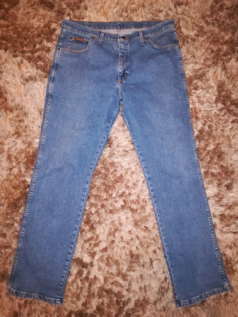 Wrangler model Texas 38/32 stretch