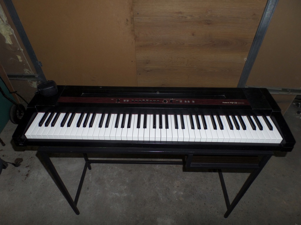 Roland ep 2024 77 digital piano