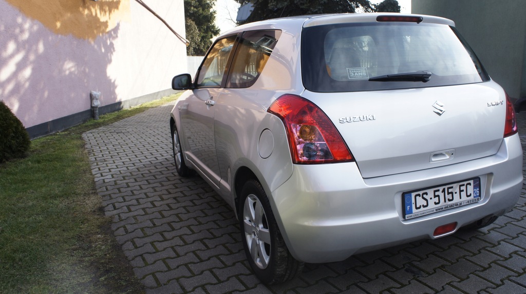 Купить Suzuki Swift IV 1.3 92 л.с. 2009 г. Климат-контроль: отзывы, фото, характеристики в интерне-магазине Aredi.ru