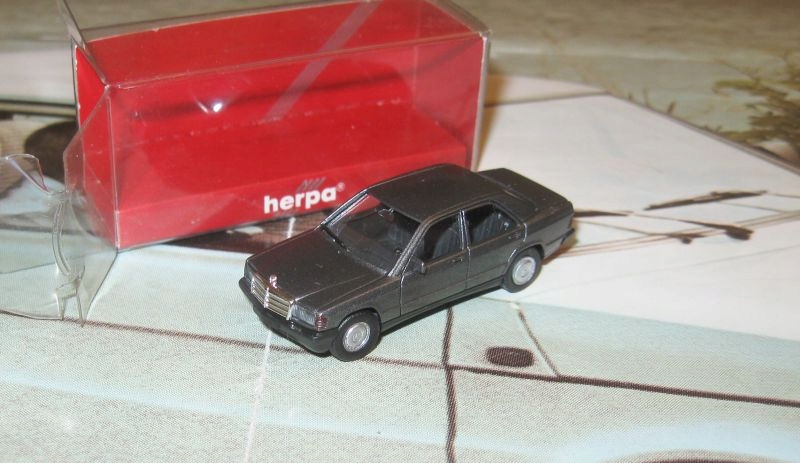 Mercedes 190 * Herpa