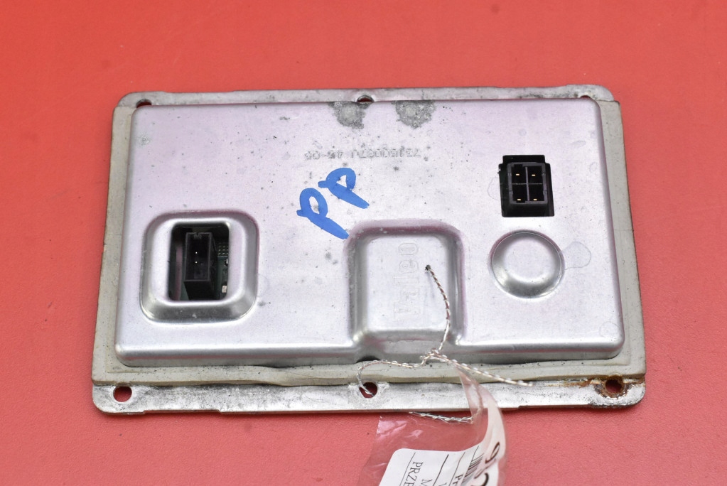 PRZETWORNICA XENON KSENON PRAWA 89035113 VW PASSAT B6 05-10