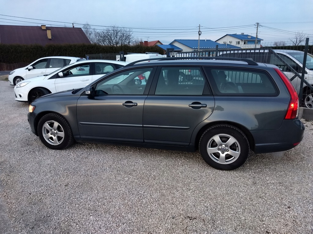 VOLVO V50 1.8 FF benzyna 125 KM Klima grzane fotel