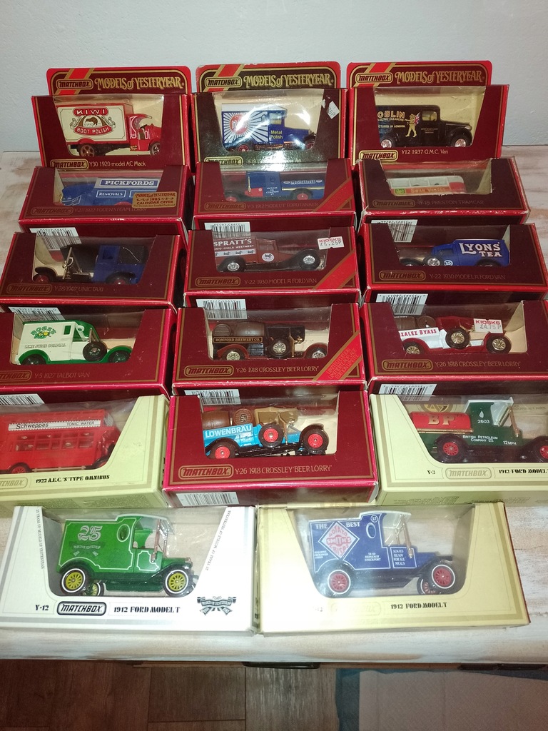 Kolekcja modeli matchbox models of yesteryear 17 sztuk