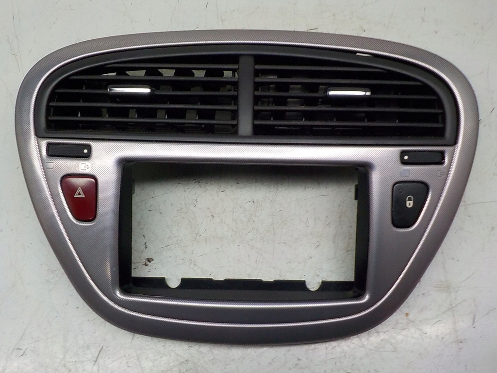 PEUGEOT 607 PANEL KRATKA NAWIEWU ŚRODKOWA