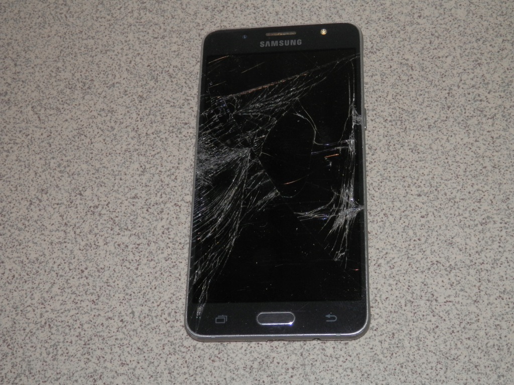 Samsung Galaxy J5 j-510fn telefon uszkodzony