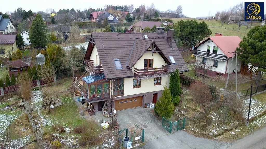 Dom, Cieszyn, Cieszyński (pow.), 273 m²