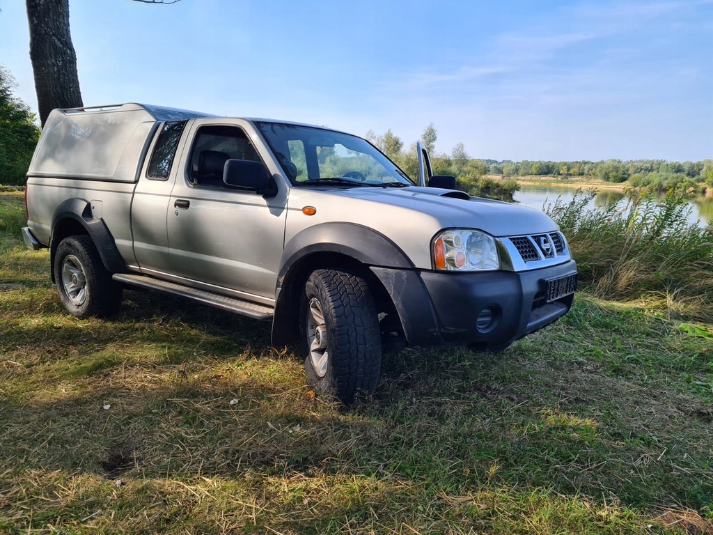 NISSAN NAVARA 2.5 Di 133 KM PickUp 4x2