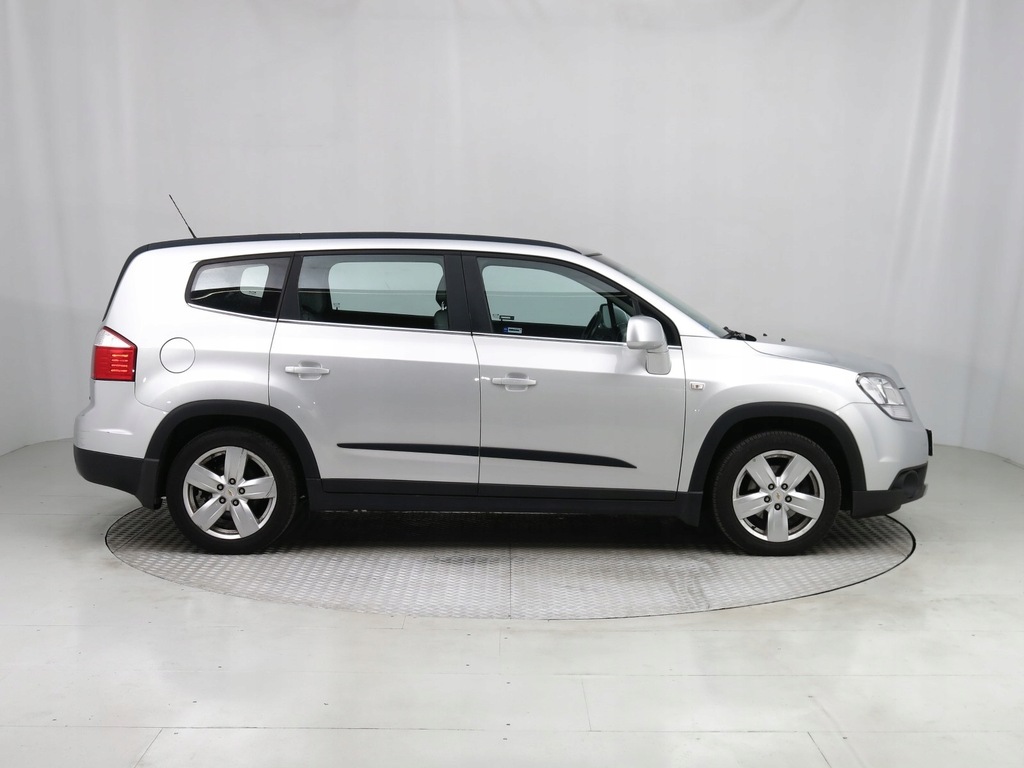 Купить Chevrolet Orlando 1.8i, 7 мест, Климатроник: отзывы, фото, характеристики в интерне-магазине Aredi.ru