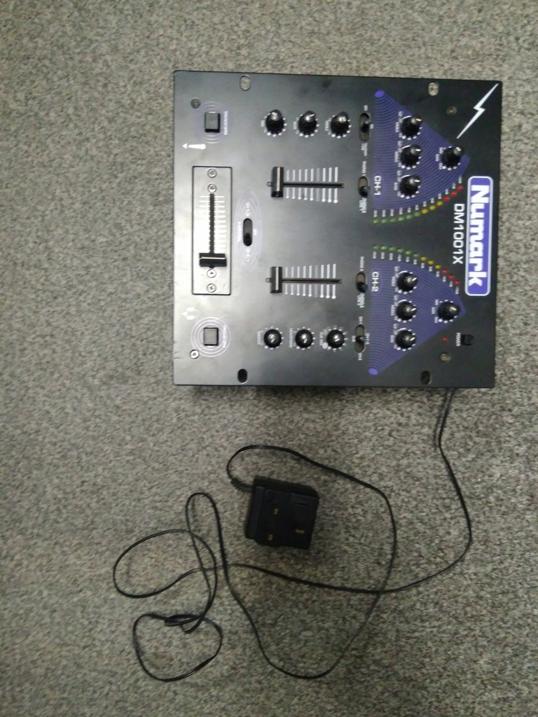 Numark DM1001X DJミキサー Numark DM1001X DJミキサー新 デザイン