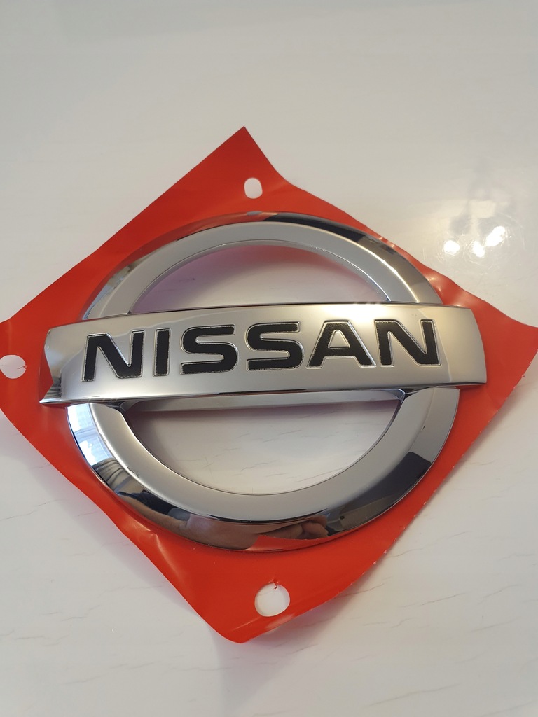 Emblemat znaczek nissan Navara D40 90891EB360