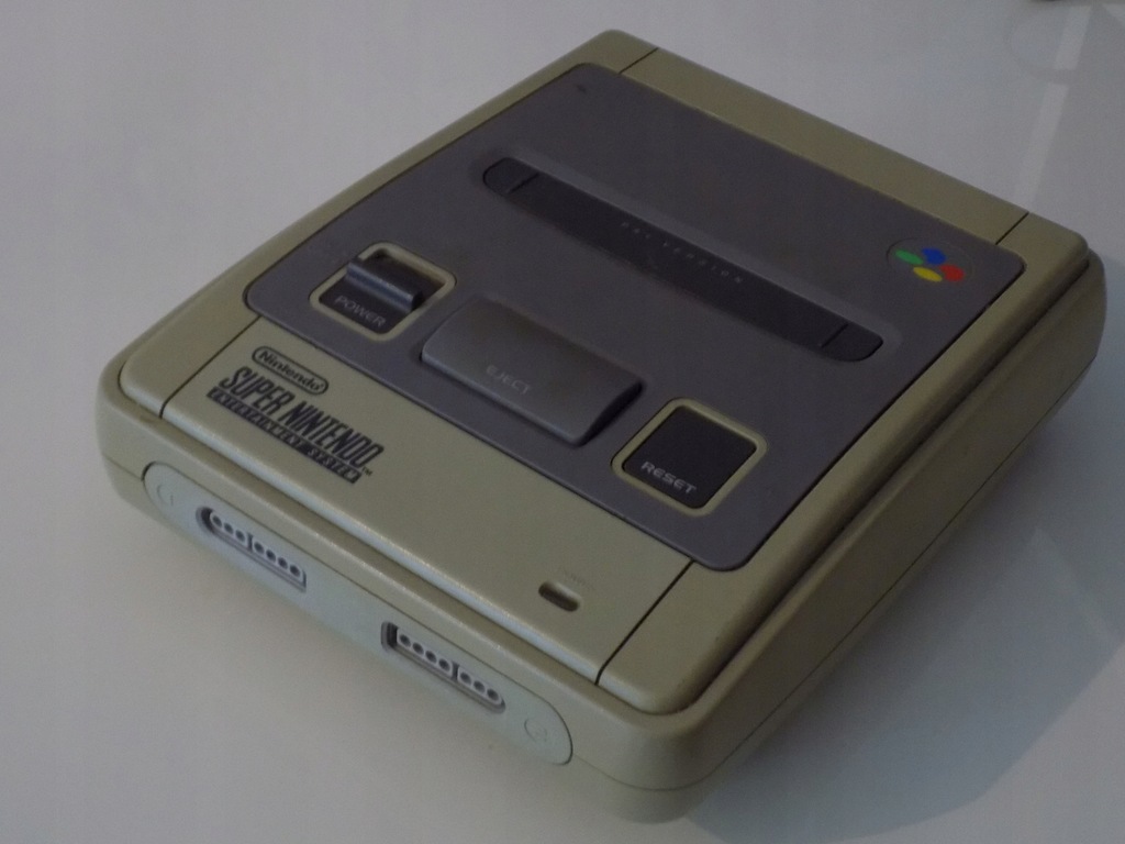 ORYGINALNA KONSOLA SNES