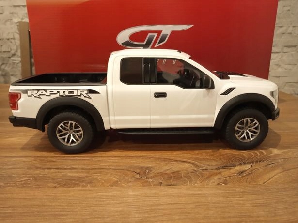 Купить GT Spirit GTSpirit Ford F150 F-150 Raptor 1:18: отзывы, фото, характеристики в интерне-магазине Aredi.ru