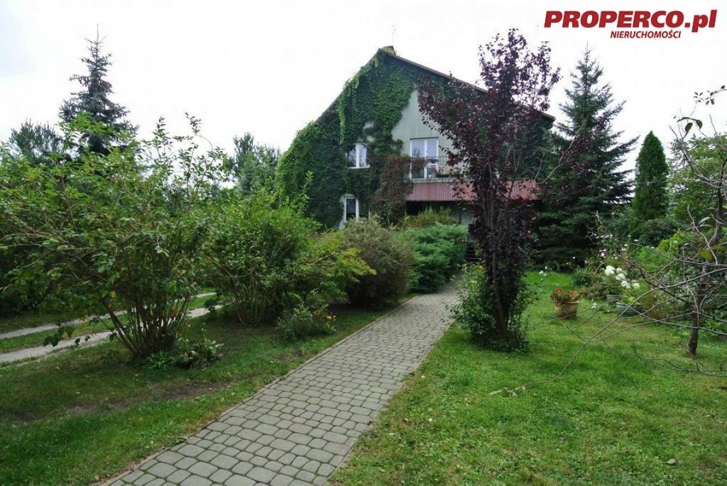 Dom, Niestachów, Daleszyce (gm.), 300 m²