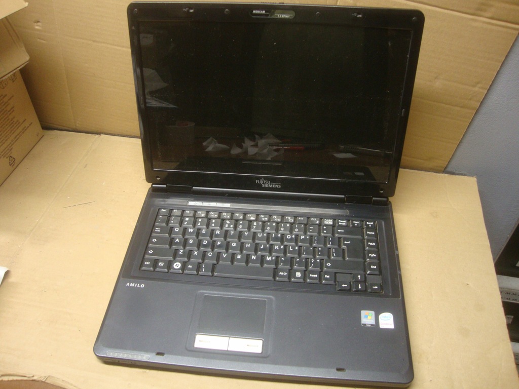 Fujitsu Amilo Pi 2550