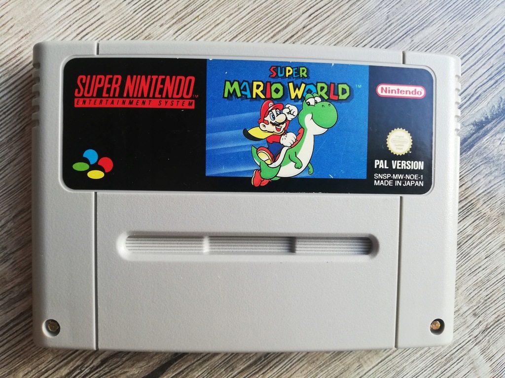 Super Mario World ! Super Nintendo SNES PAL !