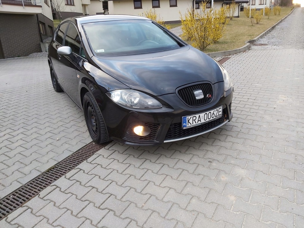 Купить SEAT LEON (1P1) 2.0 TDI 16V 140 л.с.: отзывы, фото, характеристики в интерне-магазине Aredi.ru